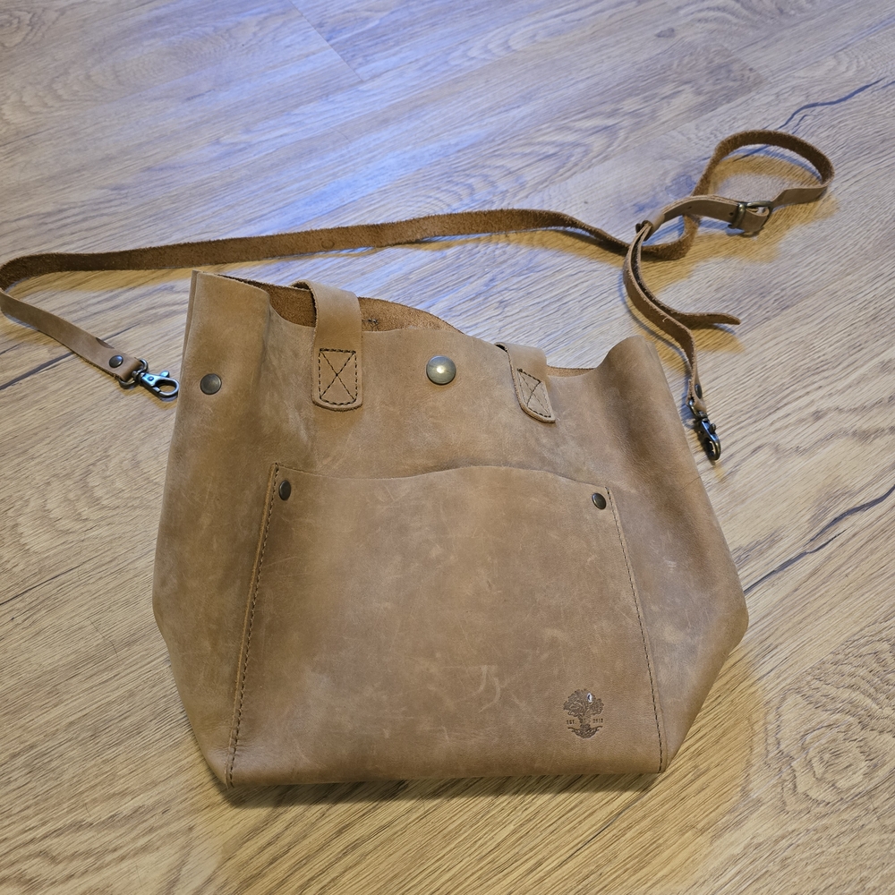 Stylish Brown Leather Crossbody Bag